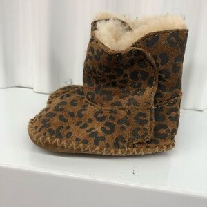 UGG Infant Leopard Print Boots Size 0/1